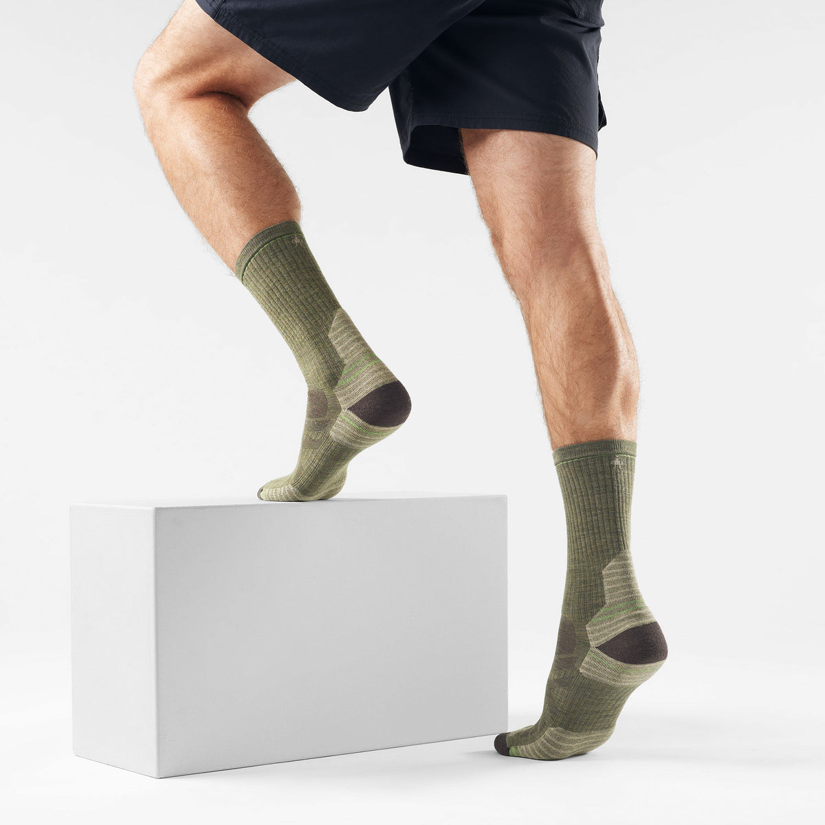 Hike Crew Socks Black - ver - 2