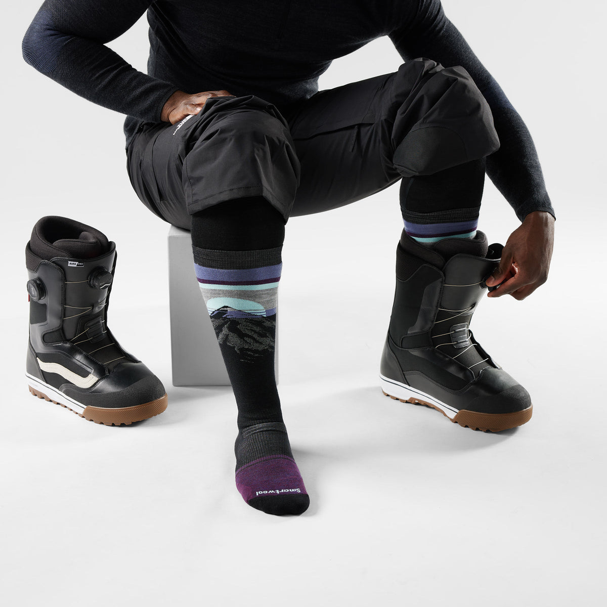 Snowboard Mountain Sunrise Over The Calf Socks Black - ver - 2
