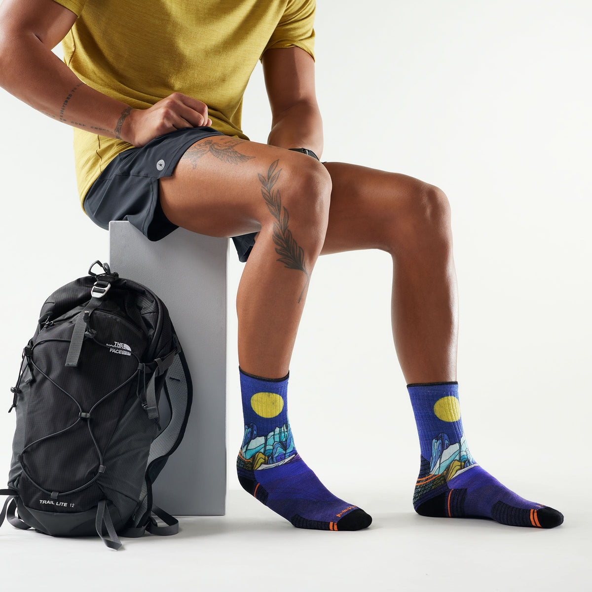 Hike Mountain Myth Print Crew Socks Deep Navy - 2