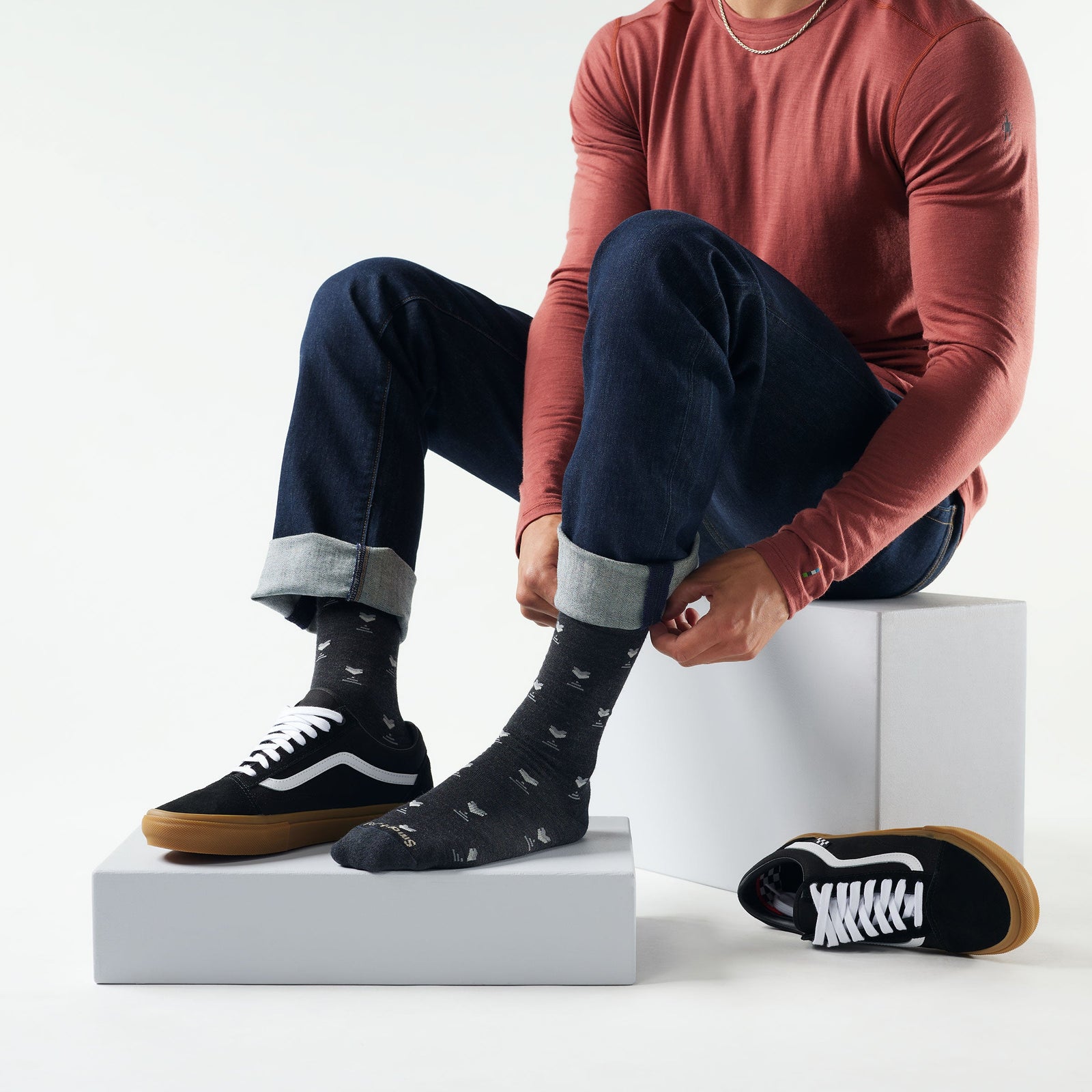 Everyday Stout Street Crew Socks Charcoal - ver - 2