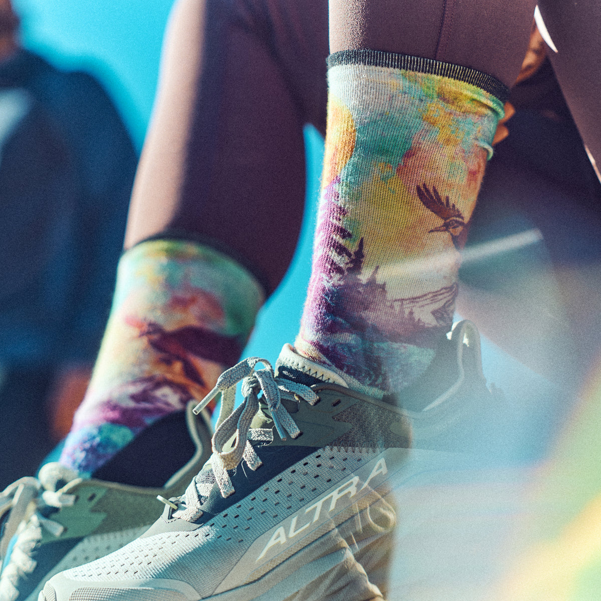 Women's Trail Run Serene Peak Print Crew Socks Dusty Teal - ver - 3