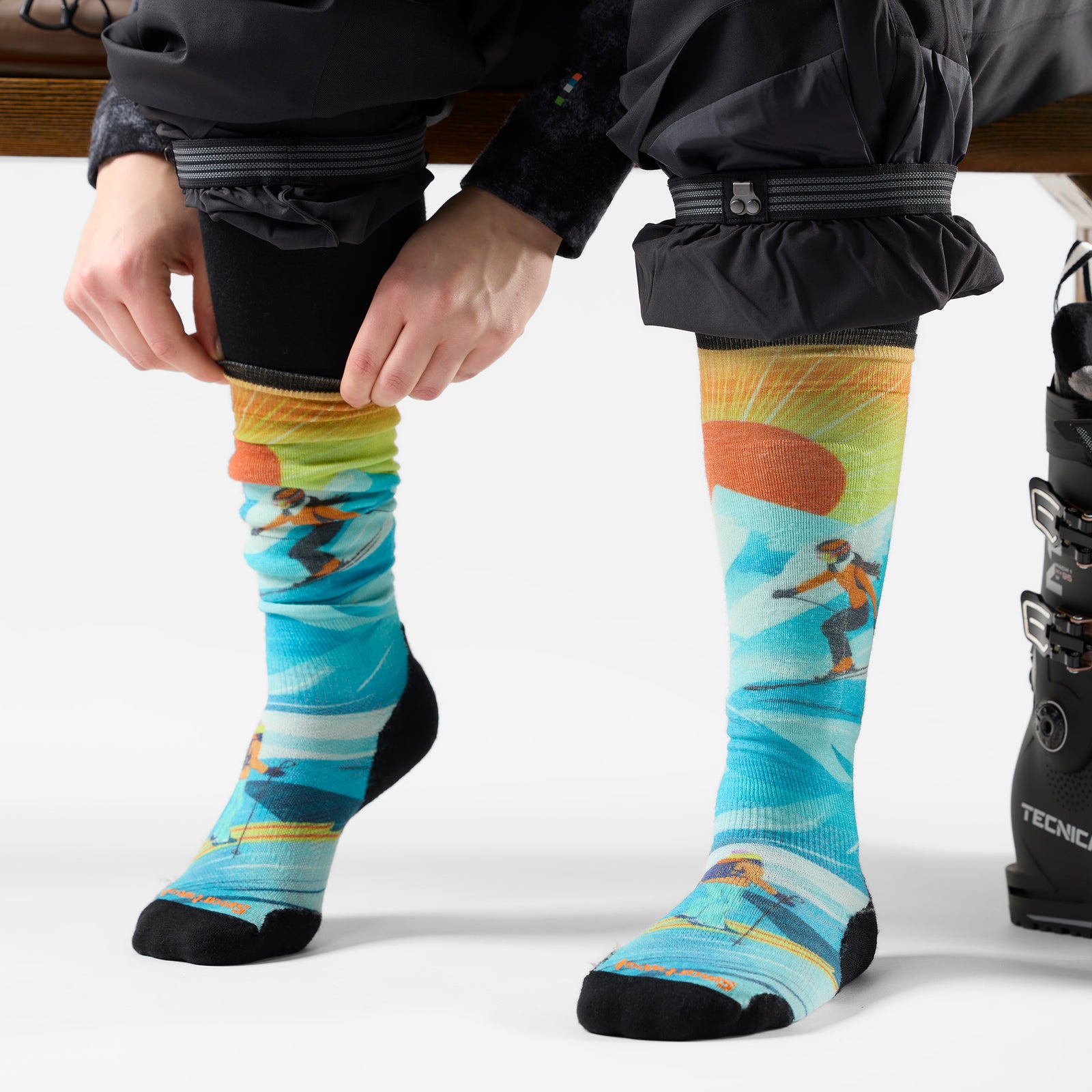 Women's Ski Targeted Cushion Steep Days Print OTC Socks Serene Blue - ver - 2